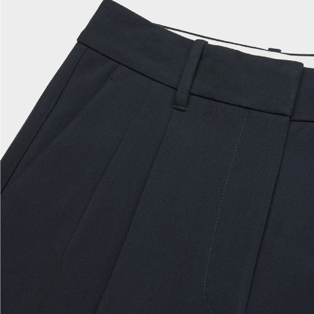 Aritzia The Effortless Pant